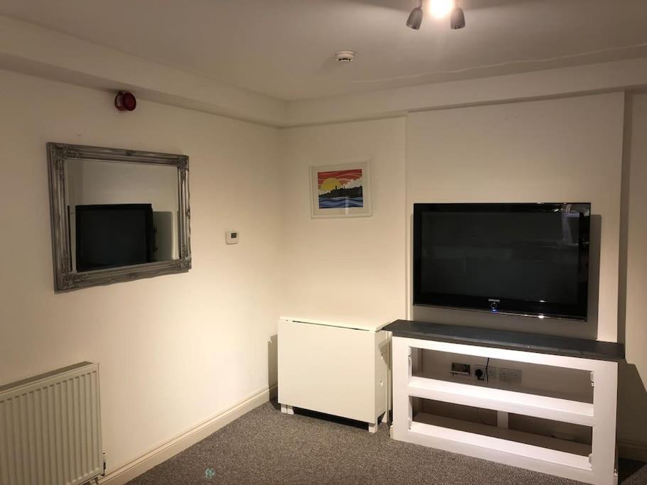 Modern 1 Bedroom Apartment Close To Penzance Town Centre. מראה חיצוני תמונה