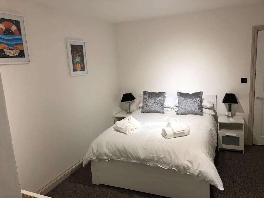 Modern 1 Bedroom Apartment Close To Penzance Town Centre. מראה חיצוני תמונה